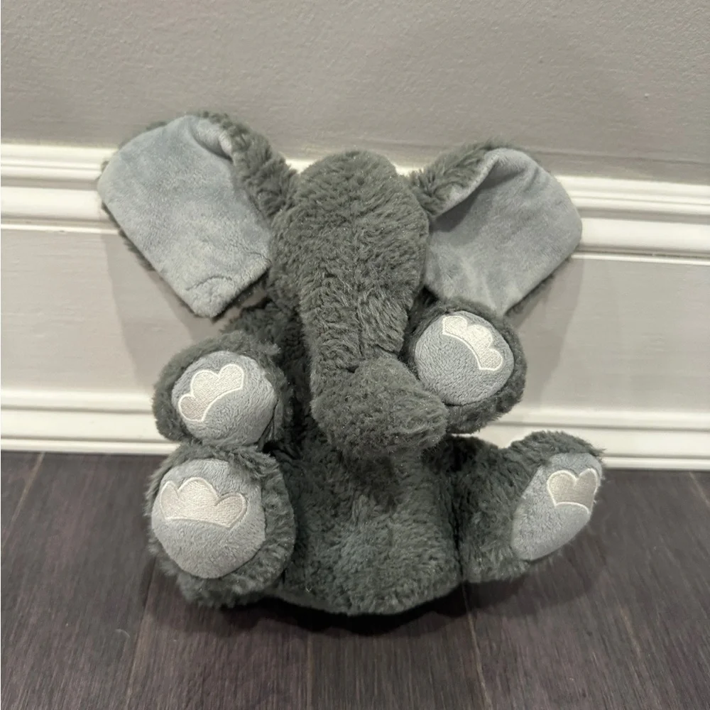 🎉HP🎊 NWOT Kong Gray Plush Elephant Dog Toy